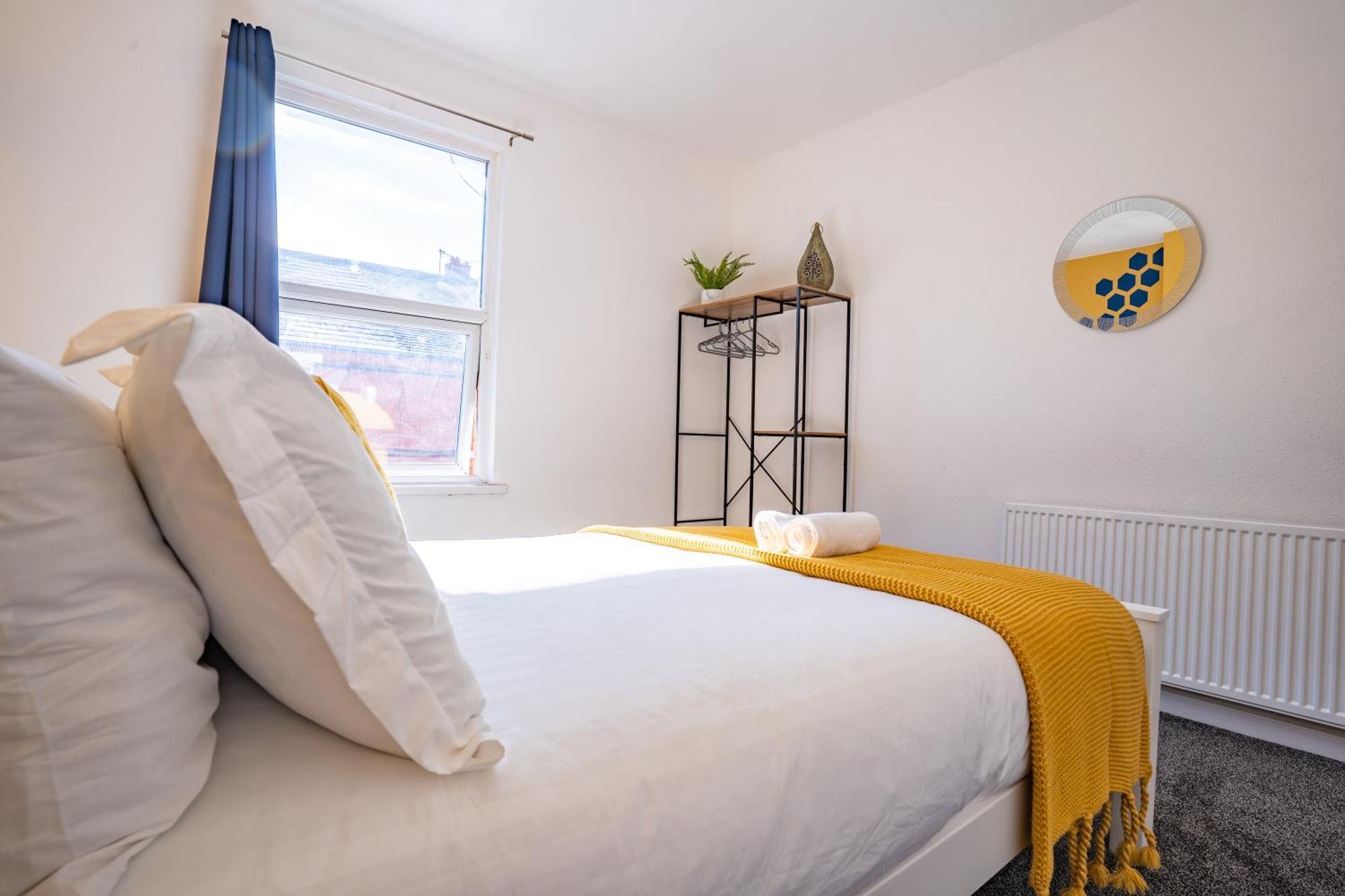 Stayzed E: Stylish City Centre House with Free WiFi and Parking Nottingham Exterior photo